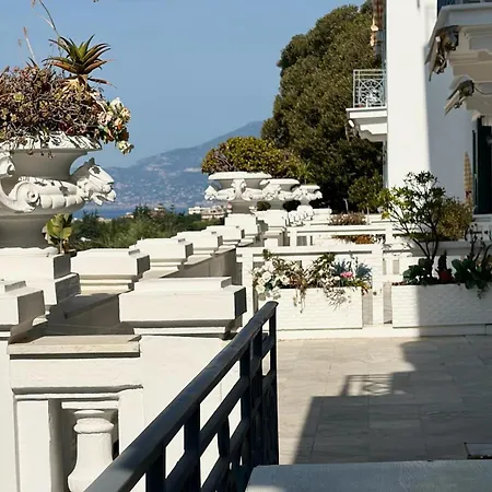Un Diamante In Apartament