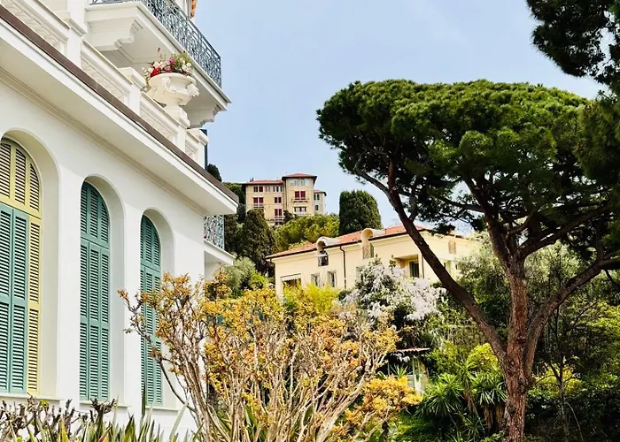 Un Diamante In Apartment *