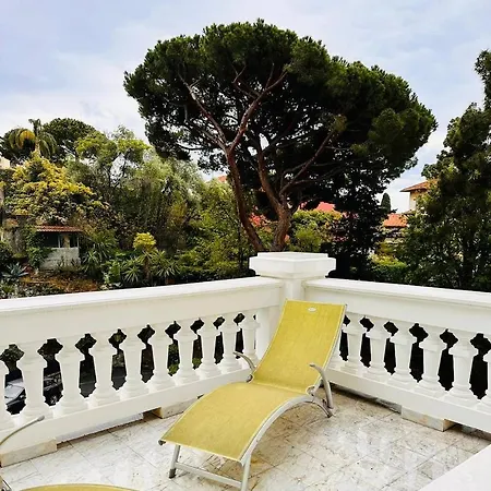 Appartement Elegant Sea View Retreat In Historic With Pool Bordighera